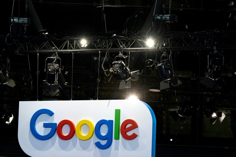  US takes on Google in landmark antitrust trial