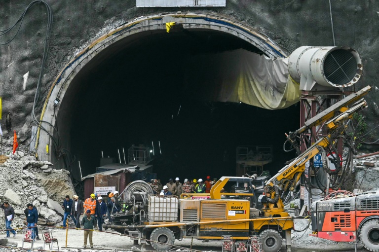  India rescuers make painstaking progress towards 41 trapped in tunnel